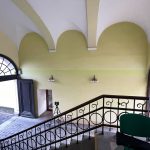 High-precision 3D model of a historic hall showing intricate railings and a domed ceiling.