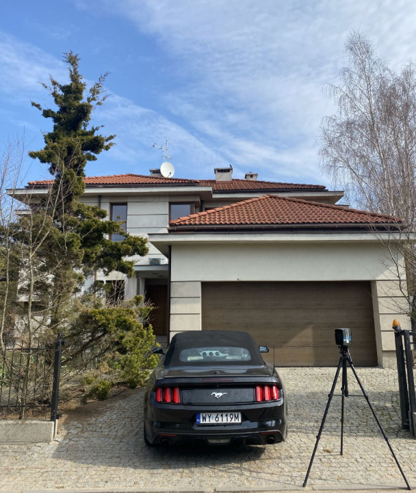 Dom jednorodzinny przed skanowaniem laserowym 3D – widok frontowy