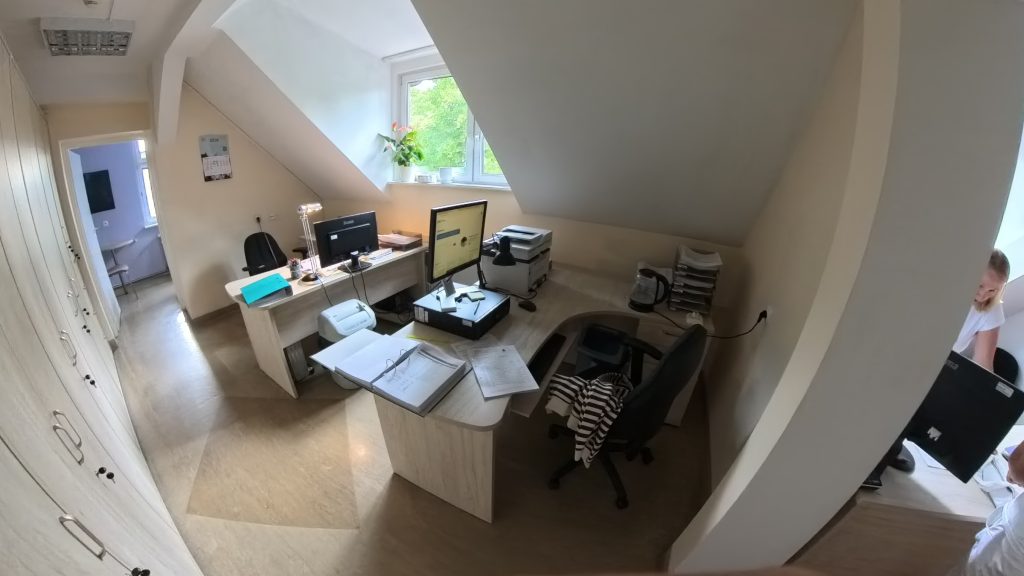 Pomieszczenie Domu Pomocy Społecznej podczas skanowania laserowego 3D